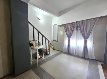 Casa · 113m² · 5 Ambientes · Casa Apta Credito con Amplio Patio Mendoza 5200 Rosario