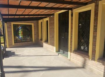 Casa · 120m² · 4 Ambientes · 4 Cocheras · Casa Venta Villa Quisquizacate - 3dor1bañ Coche Pileta