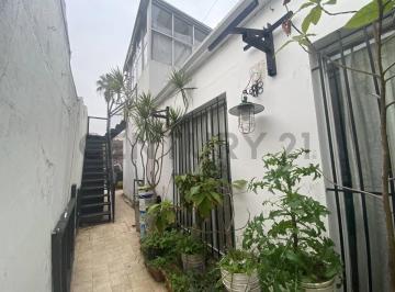 PH · 170m² · 5 Ambientes · PH en Venta en La Plata 2 Dorm. + Monoambiente con Entrada Independiente