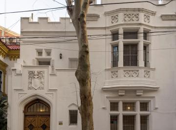 Casa de 8 ambientes, Belgrano · Casa Patrimonio Histórico de La Ciudad en Pasaje Zavalía