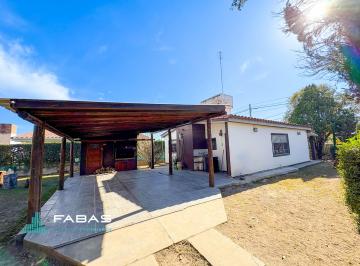 Casa de 5 ambientes, Villa Carlos Paz · Casa 3 Dorm | 450 m² | a 100 m del Rio | Cochera Doble | Playas de Oro Vcp