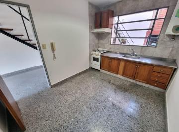 Departamento · 70m² · 4 Ambientes · Departamento Duplex en Alquiler Dos Dorm. Mendoza 3100