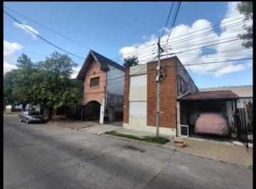 Casa de 3 ambientes, Morón · Casa en Venta en Castelar Sur