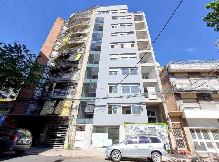 Desarrollo vertical · Edificio Axis