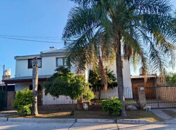Foto · Hermosa Casa de 3 Dorm. en Villa Allende Parque