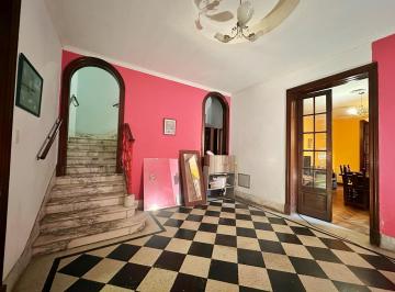 Casa · 375m² · 12 Ambientes · 2 Cocheras · Casa en La Plata