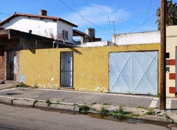 Casa de 3 ambientes, Lanús · Casa 3 Ambientes en Venta - Lanús Oeste