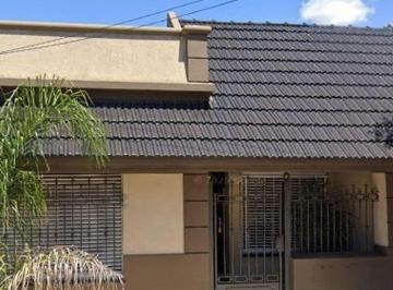Casa de 5 ambientes, La Matanza · Venta Casa 4 Ambientes con Dos Deptostablada