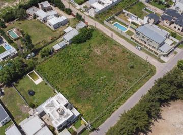 Terreno · 413m² · Terreno de 456 m² en Venta 11 y 489 - Gonnet, La Plata