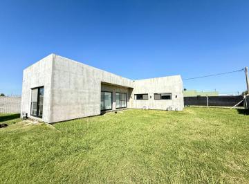 Casa de 3 ambientes, Cañuelas · Casa - Venta - Máximo Paz