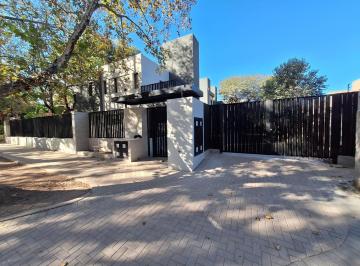 Casa · 160m² · 3 Ambientes · 2 Cocheras · ¡Venta! Dúplex en Housing Real Cajal - Argüello ¡A Estrenar!