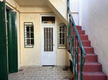 Casa · 67m² · 2 Ambientes · Casa de Pasillo en República de La Sexta