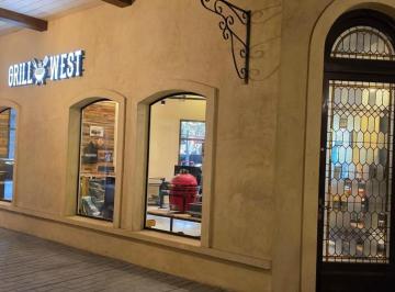 Local comercial · 46m² · Hermoso Local en Planta Baja en Plaza Canning - Ideal Invers
