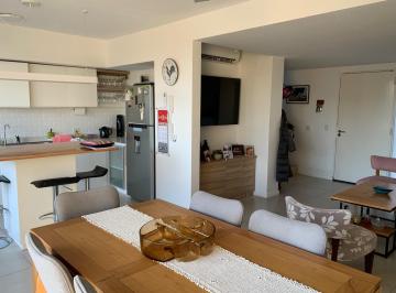 Departamento de 3 ambientes, San Isidro · Regio Departamento en Duplex 1er y 2° Piso Frente
