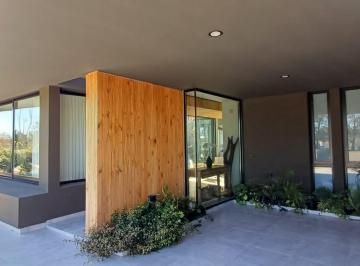 Casa de 5 ambientes, Roldán · Puerto Roldan