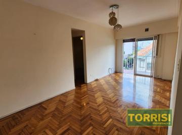 Departamento · 30m² · 2 Ambientes · Alquiler - 2 Amb C/balcón - Azul 300 - Floresta