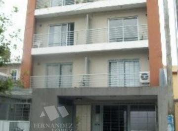 Departamento de 2 ambientes, Quilmes · Amplio y Luminoso Departamento de 2 Ambientes Al Frente C/ Cochera