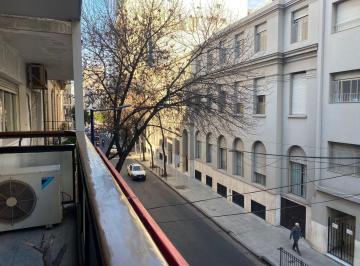 Departamento · 140m² · 5 Ambientes · 1 Cochera · Piso de 5 Ambientes - Recoleta - Venta
