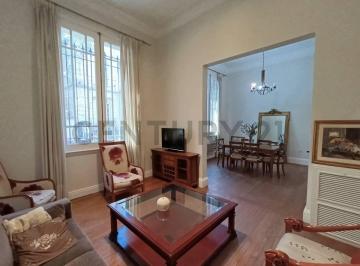 Departamento · 134m² · 5 Ambientes · Semipiso de Estilo Francés en Recoleta