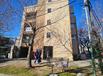 Departamento de 2 ambientes, Lomas de Zamora · Departamento 2 Ambientes Al Frente con Terraza Propia - Banfield Este