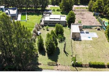 MRE-MRE-2372_2 · Lote 20 m de Frente a Pasos Laguna de Chascomus, Arbolado