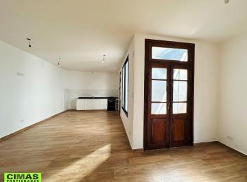 CIM-CIM-1589_3 · (Propiedad Reservada) PH 3 1/2 C/balcón Al Frente + Patio + Terraza Vdp