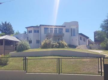 Casa · 503m² · 4 Dormitorios · 2 Cocheras · Importante Casa Barrio Cerrado en Carlos Paz