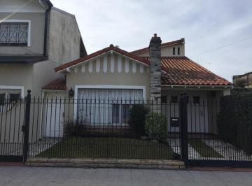 Casa · 174m² · 4 Ambientes · 1 Cochera · Nuevo Valor Hermoso Chalet en Venta Posada Al 100