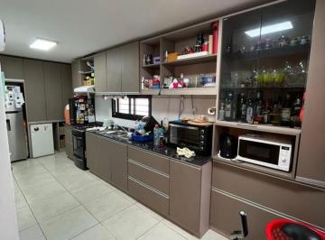 Casa de 8 ambientes, Villa Carlos Paz · Venta o Permuta Casa, Reciclada - 2 Dorm., 2 Baños - Bº Malvinas Carlos Paz.