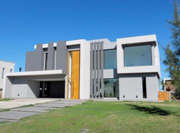 Casa · 277m² · 5 Ambientes · 2 Cocheras · Venta Casa Principado Canning San Vicente Pileta