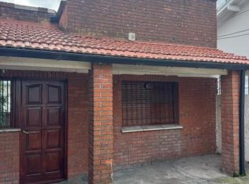 Casa · 70m² · 3 Ambientes · Chalet en PH 3 Ambientes a La Calle