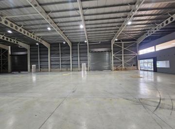 Bodega-Galpón · 1700m² · 3 Ambientes · 2 Cocheras · Galpon Industrial de 1700 m Micropi Alvear