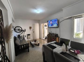 Departamento · 46m² · 2 Ambientes · Único Departamento de 2 Ambientes Amplios Parque Patricios. Oportunidad!