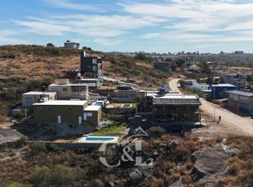 Hotel de 9 ambientes, Villa Carlos Paz · Venta Complejo Turístico de Casa y 3 Dptos (20 Plazas). Villa Carlos Paz