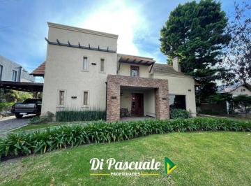 Casa · 190m² · 6 Ambientes · 2 Cocheras · Venta Chalet en 2 Plantas Sobre 660 m² en Country Club Banco Provincia