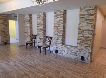 Quinta vacacional · 190m² · 4 Ambientes · 2 Cocheras · Casa Quinta en Monte Grande