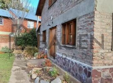 Casa · 110m² · 6 Ambientes · Venta Casa Centrica 3 Habitaciones en Junin de Los Andes, Neuquen