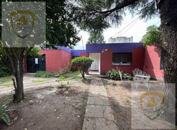 Casa · 160m² · 4 Dormitorios · 1 Cochera · Casa - Chateau Carreras