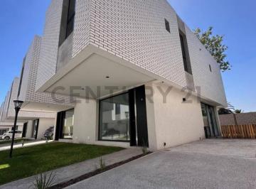 Casa · 123m² · 4 Ambientes · 1 Cochera · Dúplex en Alquiler en Complejo Bosques de Champagnat, Canning.