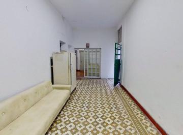 Casa · 134m² · 4 Ambientes · 1 Cochera · Venta Casa 4 Amb + Local + Garage en Lanus