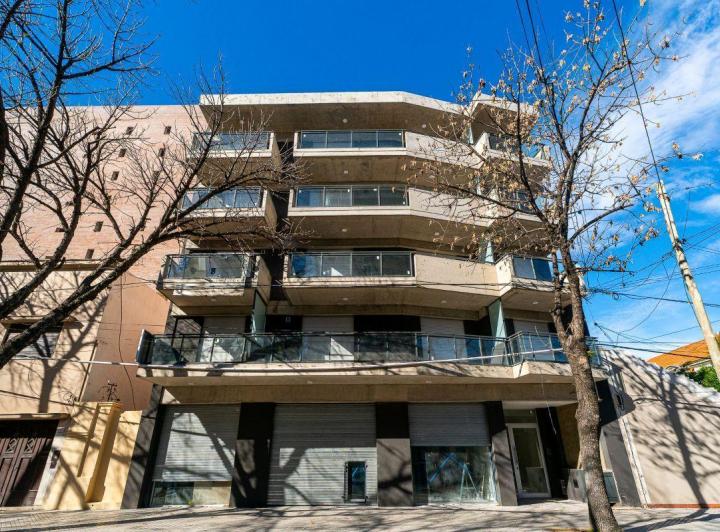 Desarrollo vertical · Suipacha y Córdoba: 1 Dormitorio