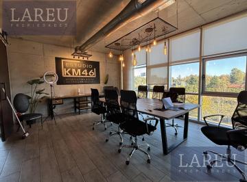 Oficina comercial · 74m² · 3 Ambientes · 1 Cochera · Oficina en Alquiler en Officia Work