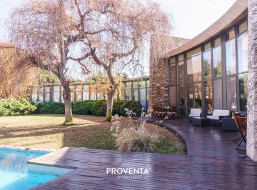 Casa de 12 ambientes, Chacras de Coria · Unica y Espectacular Casa Seguro y Apacible Barrio Privado Rincon de Chacras