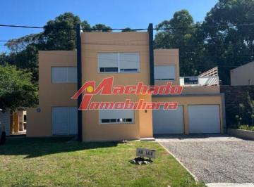 Foto1 · Venta Casa Pinares 4 Dorm. en 2 Plantas
