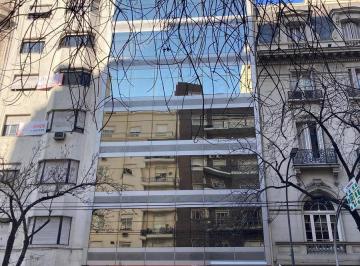 Oficina comercial · 92m² · 4 Ambientes · Oficina en Tribunales