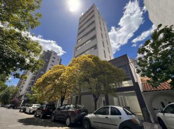 Oficina comercial · 600m² · 9 Ambientes · Oficina en Brown 3000