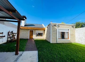 Casa · 95m² · 3 Ambientes · 1 Cochera · Casa en Ortiz de Zarate 9300 de Tres Ambientes