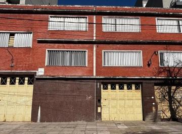 Bodega-Galpón · 1993m² · Depósito de 1993 m² - Lanús Oeste - Alquiler - Venta