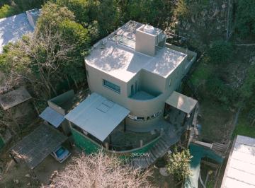 Casa · 133m² · 2 Dormitorios · 1 Cochera · Hermosa Propiedad Villa Silvina - Vista a Las Montañas