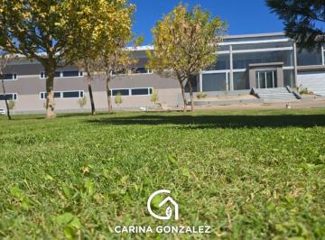 Edificio · 2157m² · Edificio Comercial en Centenario Base Operativa